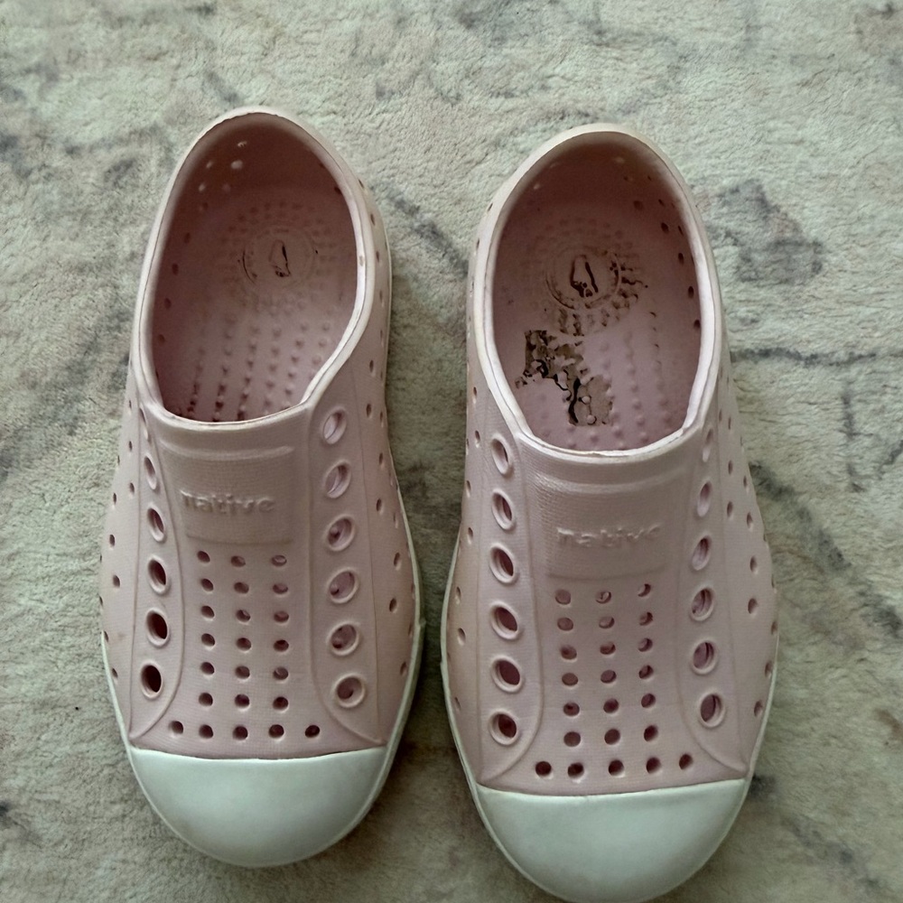 Native Shoes Kids Slip-On Water Shoes in Pale Pink with White Toe Cap